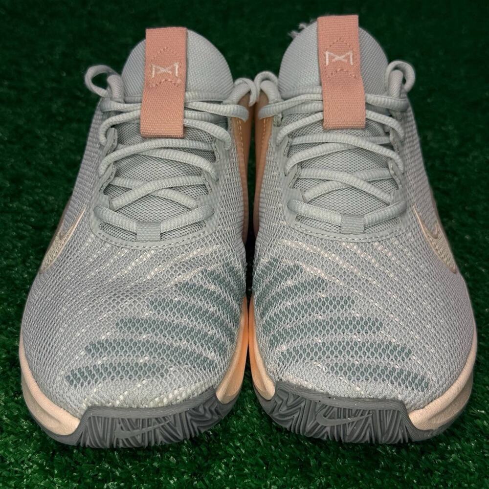 Nike MC Trainer 2 Womens 9 Mica Green Guava Ice DZ2537-002 Training - Picture 5 of 8